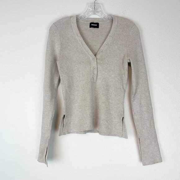 Monrow Sweater Women Medium Rib Henley Stretch Neutral Side Slits Preppy Classic - Picture 1 of 9